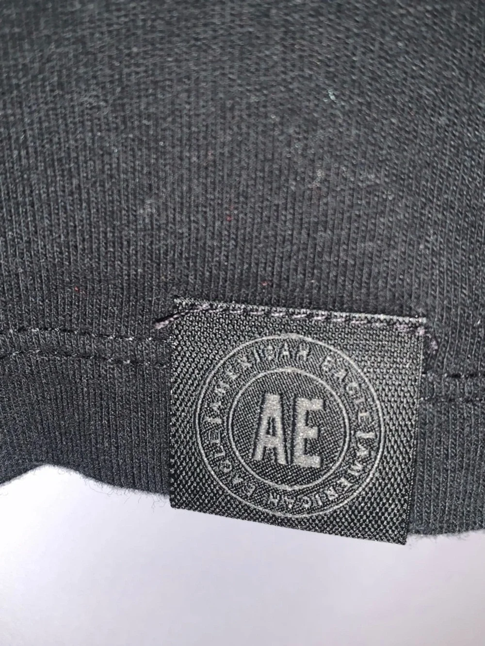 American Eagle Outfitters Men’s Black and Gray Colorblock Crew Tee